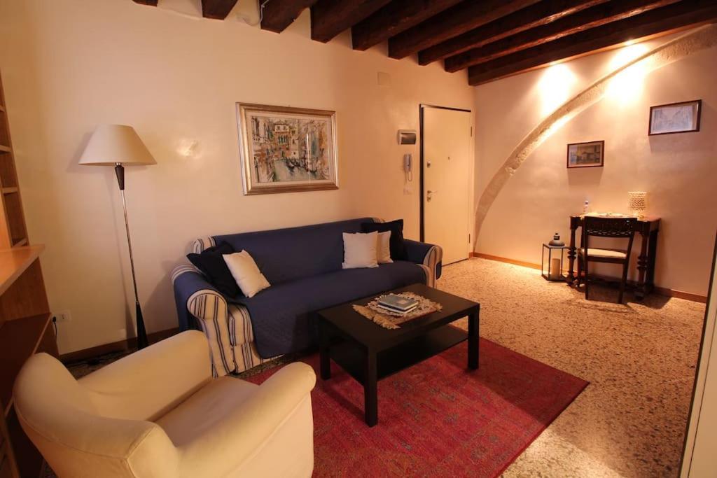 San Marco Charming Apartment With Canal View Βενετία Εξωτερικό φωτογραφία